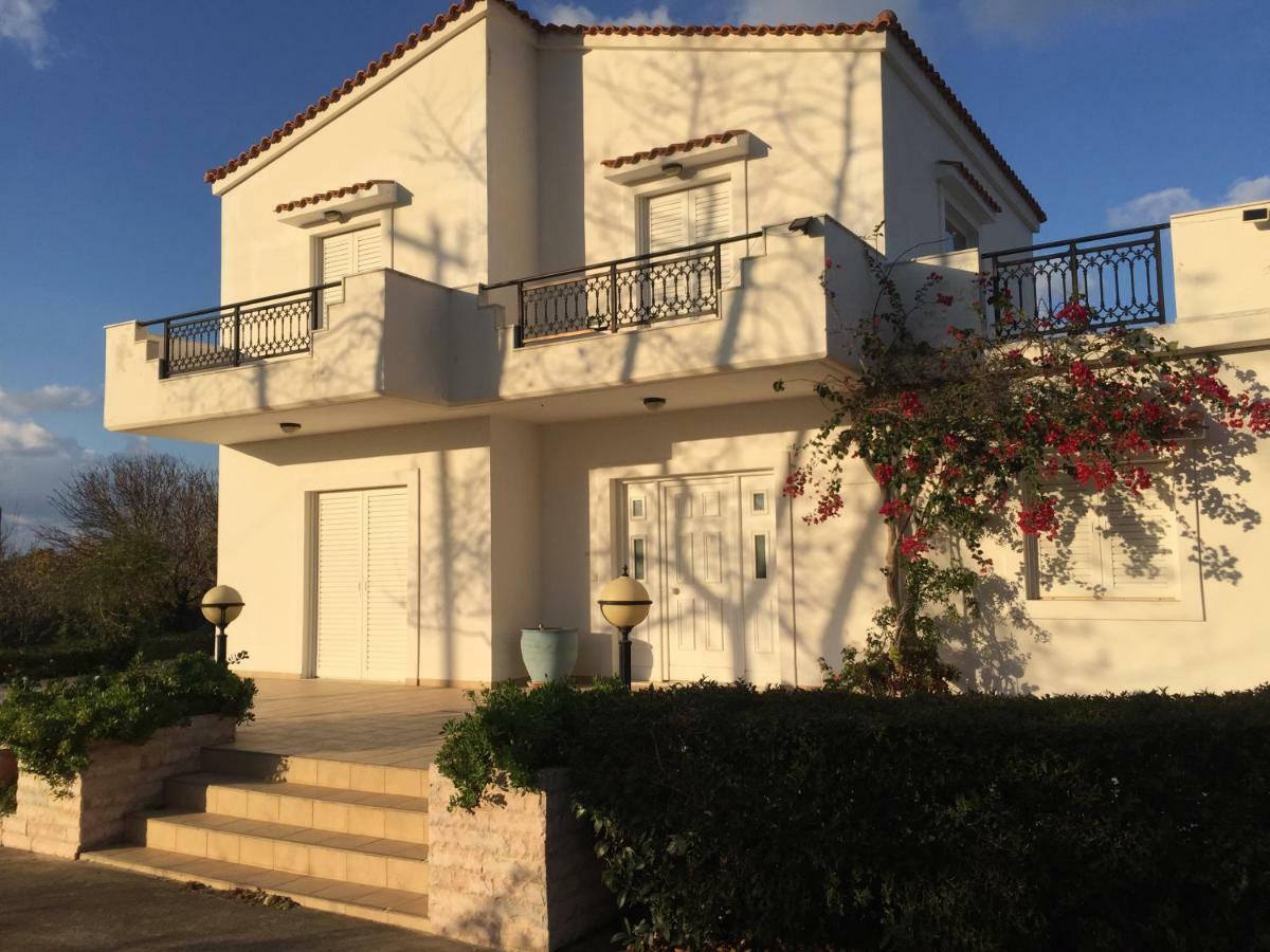 Swan House Panoramic View - Near The Sea Villa Ziparion ภายนอก รูปภาพ