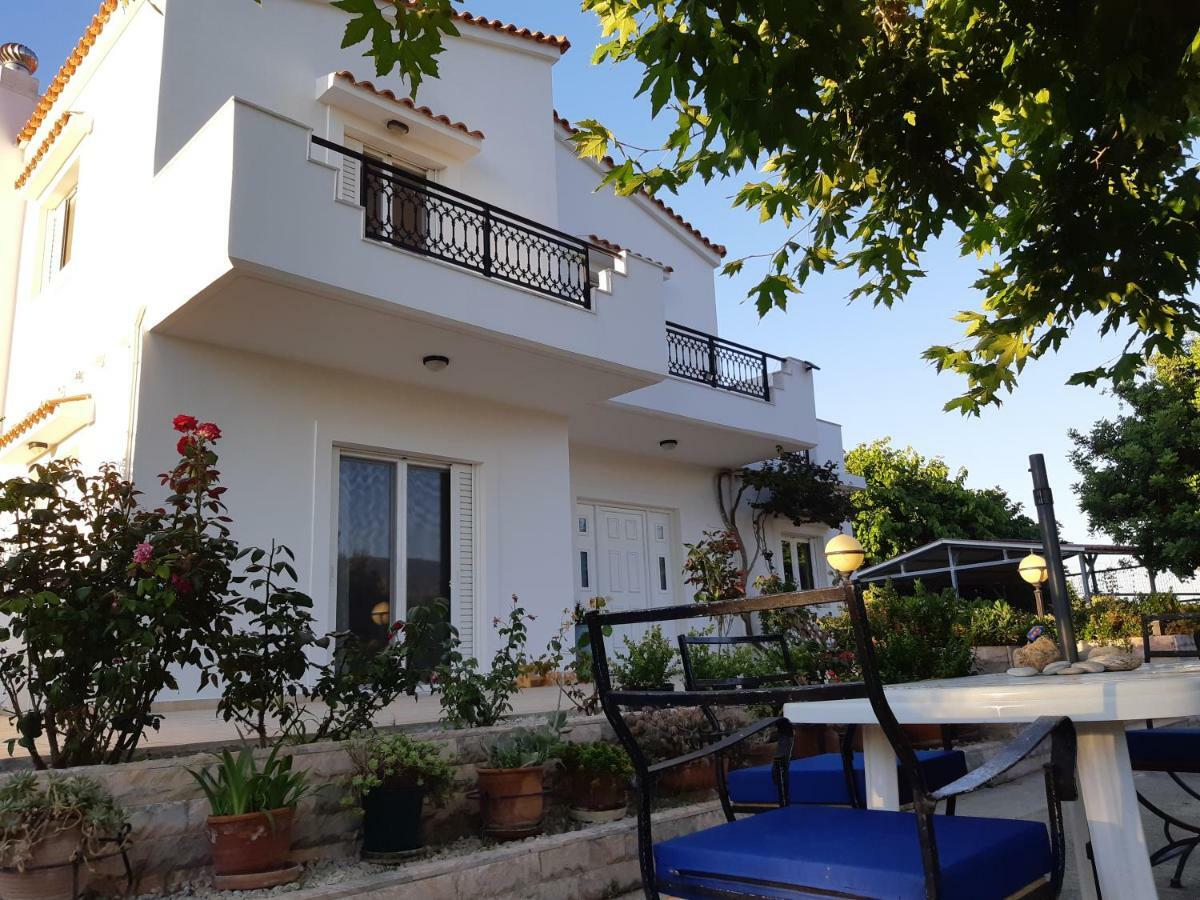 Swan House Panoramic View - Near The Sea Villa Ziparion ภายนอก รูปภาพ